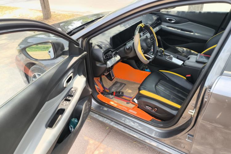 Used GAC Trumpchi EMPOW 2023 270T DCT J11 Version
