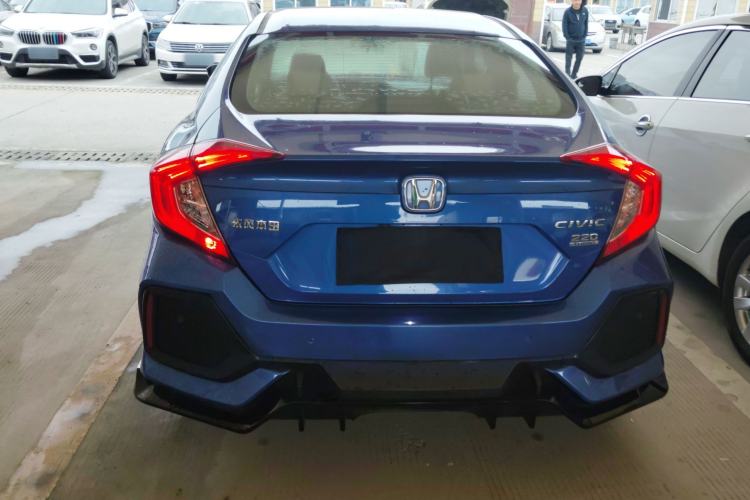 Used Honda Civic 2016 220TURBO CVT Luxury Edition
