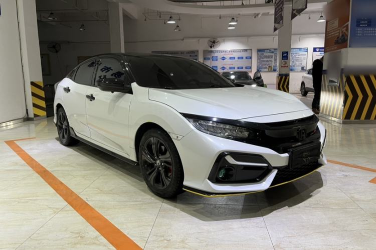 Used Honda Civic 2021 HATCHBACK 220TURBO CVT Trendy Cool Edition
