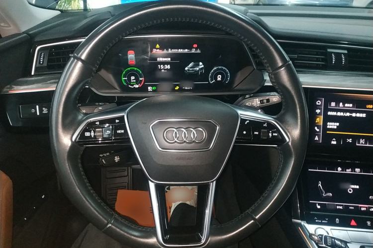 Used Audi e-tron 2019 55 quattro Technology Edition
