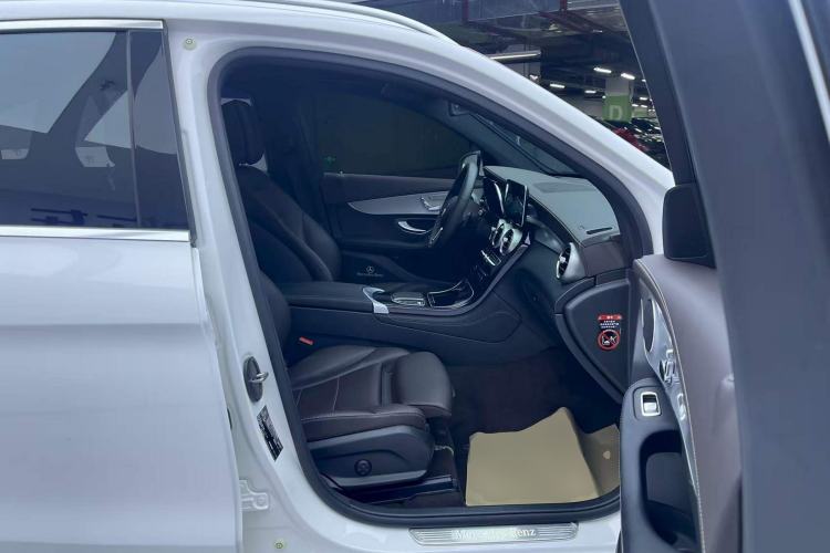 Used Mercedes-Benz GLC 2021 GLC 260 L 4MATIC Dynamic Edition
