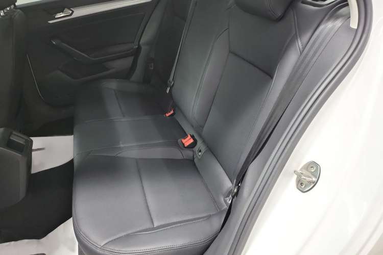 Used Volkswagen Lamando 2019 230TSI DSG Fashion Edition China VI
