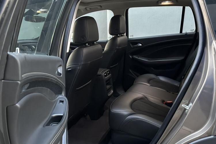 Used Buick Envision 2017 20T Two-Wheel Drive Leading Version