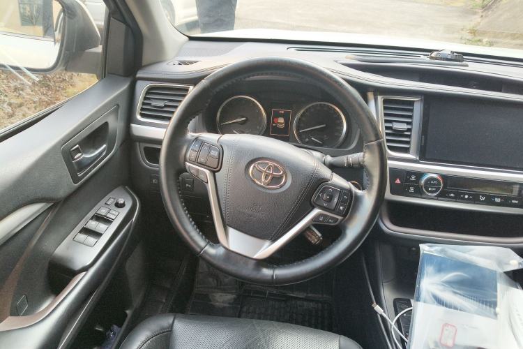 Used Toyota Highlander 2018 2.0T Four-Wheel Drive Prestige Version 7 Seats China V Emission Standard