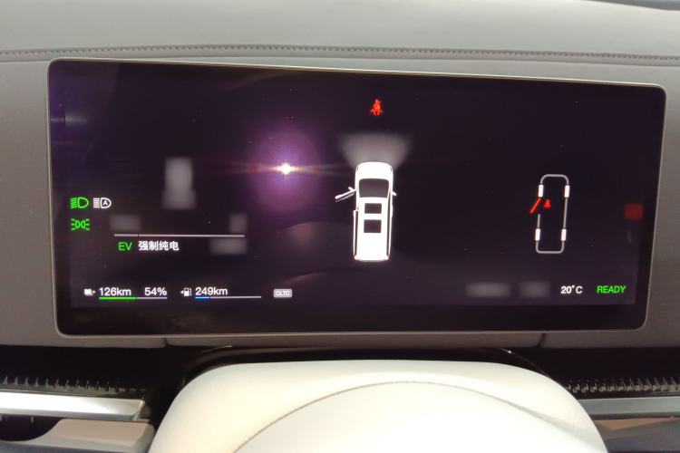 Used VOYAH Dream 2025 PHEV Four-Wheel-Drive Flagship Kunpeng Edition
