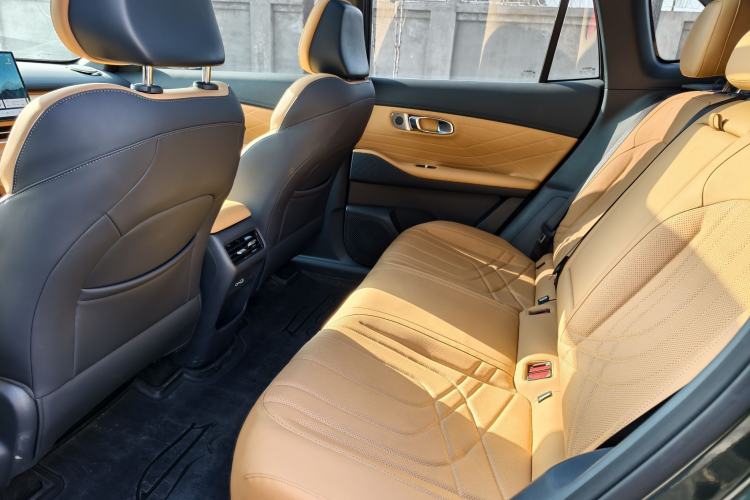 Used  Galaxy Xingjian 7 EM-i 2025 120km Exploration+ Version
