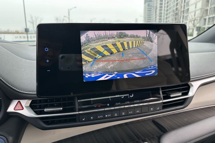 Used Toyota Sienna 2021 2.5L Hybrid Premium Edition