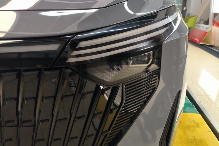 Used Venucia V DD-i 2023 60km iD Version
