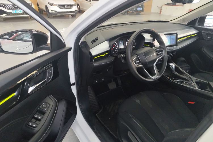 Used Roewe i5 2021 1.5L CVT Platinum Edition
