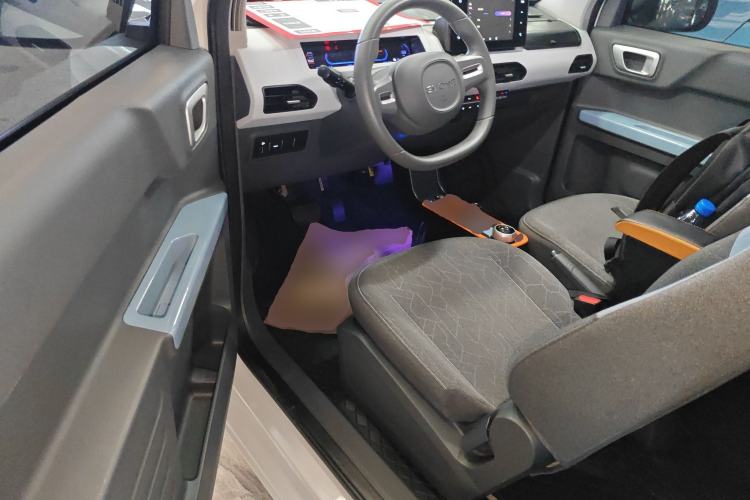 Used Geely Galaxy Panda 2024 Panda Mini 200km Endurance Bear
