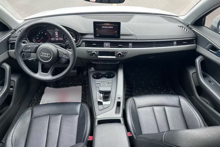 Used Audi A4L 2019 40 TFSI Ambition China VI
