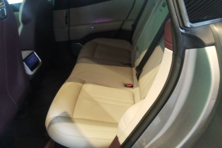 Used  YU7 2025 Ultra-Long Range Rear-Wheel Drive Version
