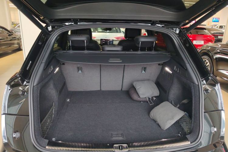 Used Audi Q5L 2025 40 TFSI Luxury Dynamic Edition
