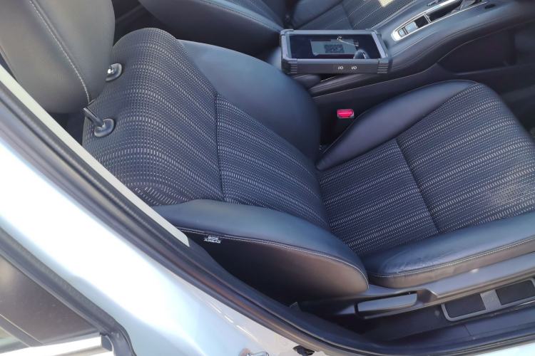 Used Honda Vezel 2015 1.8L CVT 2WD Elite Model