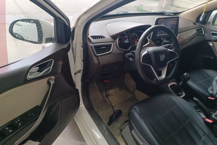 Used Baojun 310W 2017 1.5L Manual Comfort Model China V Standard