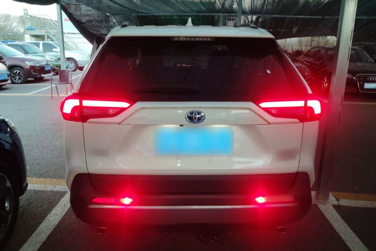 Used Toyota RAV4 2020 Dual-Engine 2.5L E-CVT Two-Wheel Drive Elite Edition
