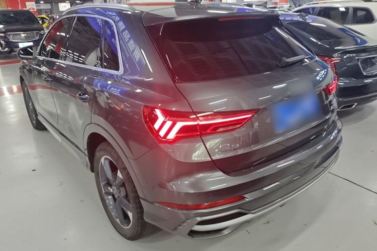 Used Audi Q3 2022 35 TFSI Fashion Dynamic Model
