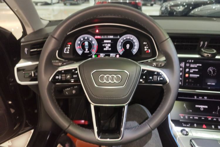 Used Audi A6L 2025 45 TFSI Prestige Dynamic Edition + Ventilated Comfort Package
