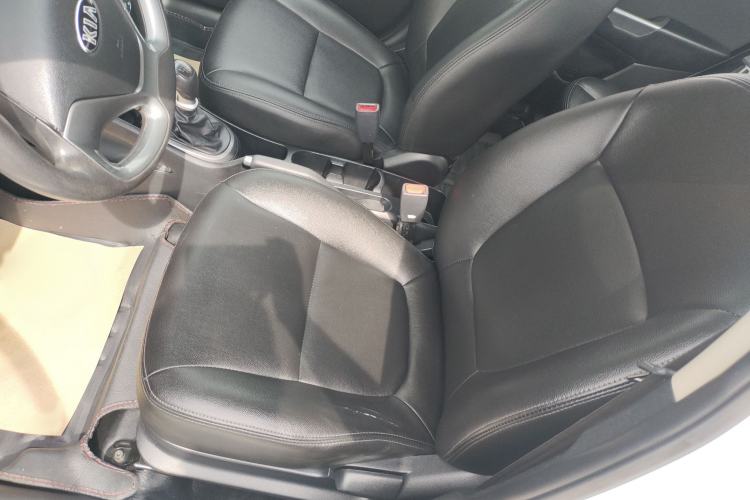 Used Kia K2 2015 Sedan 1.4L MT GLS
