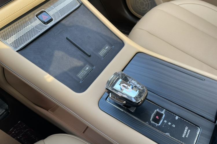 Used Hima AITO M7 2024 1.5T Intelligent Driving 4WD Max Edition 5 Seats
