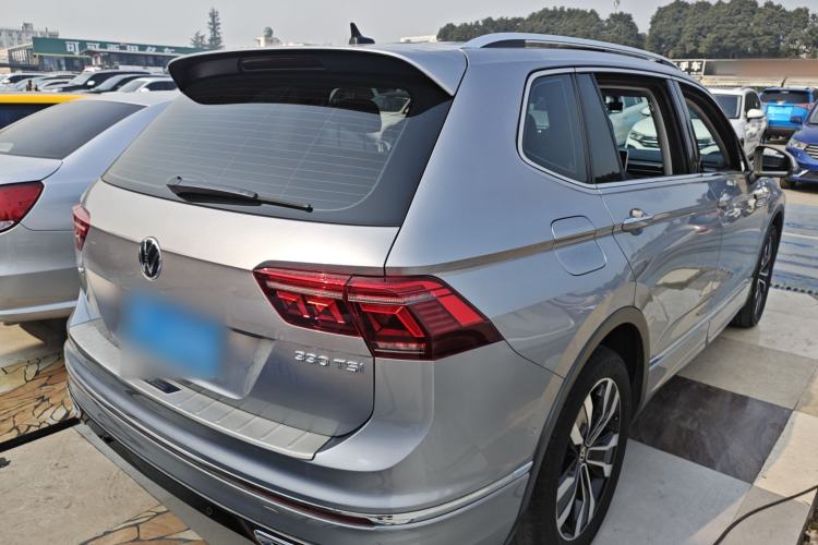 Used Volkswagen Tiguan L 2022 330TSI Automatic Two-Wheel Drive R-Line Enhanced Edition
