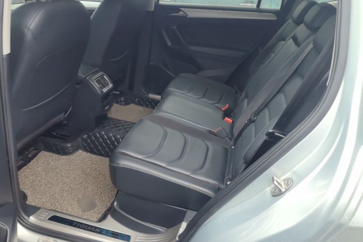 Used Volkswagen Tiguan L 2019 Revised 330TSI Automatic Two-Wheel Drive Smart & Luxury Edition China VI Standard