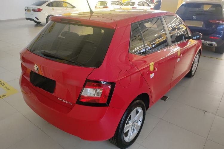 Used Skoda Fabia 2017 1.4L Automatic Car Enjoy Edition
