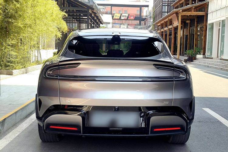 Used  YU7 2025 Ultra-Long Range Rear-Wheel Drive Version
