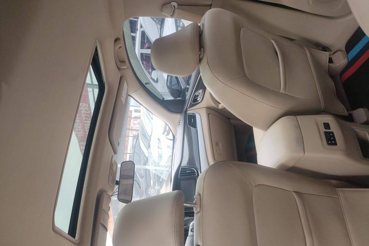 Used Baojun 730 2016 1.5T Manual Comfort Version 7 Seats
