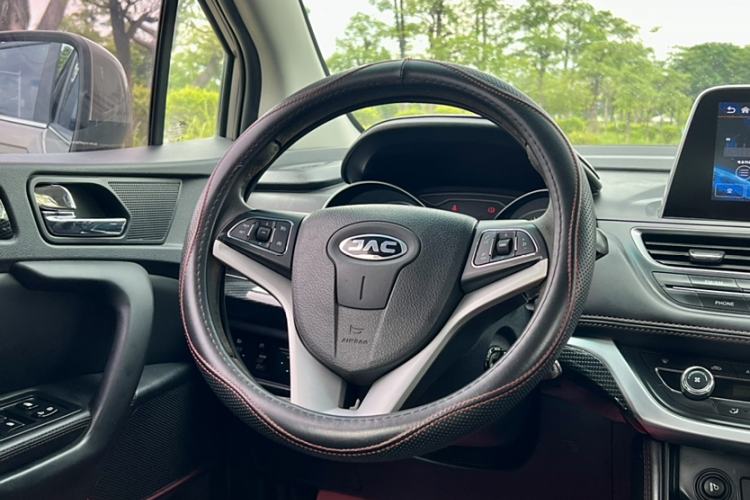 Used  Refine S3 2017 1.6L Manual Luxury Smart Model
