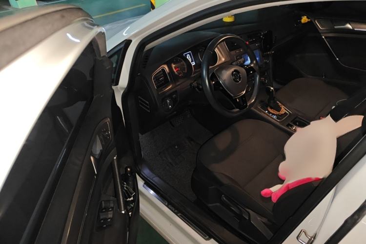 Used Volkswagen Golf 2016 1.6L Automatic Comfort Model
