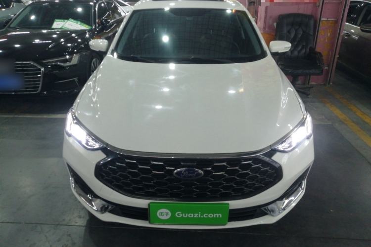 Used Ford Escort 2021 1.5L Automatic Diamond Edition
