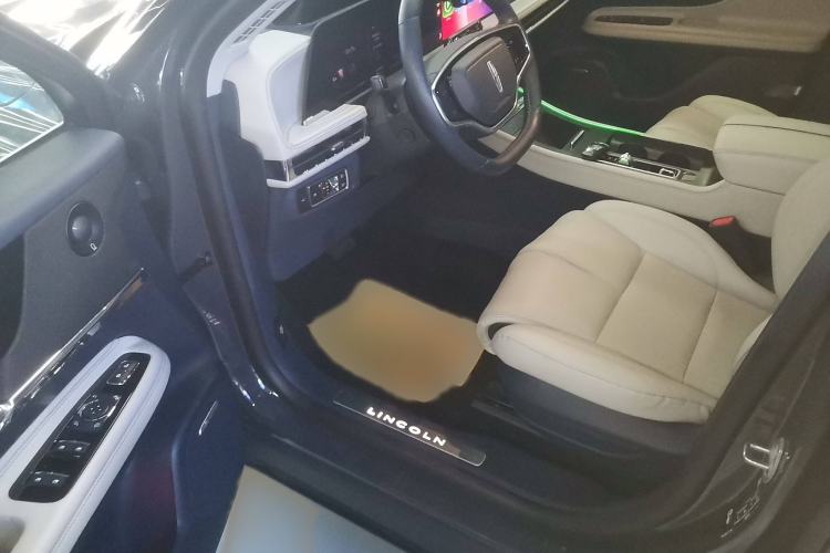 Used Lincoln Corsair 2023 2.0T All-Wheel-Drive Prestige Version
