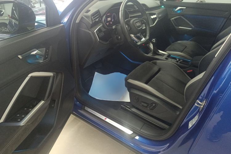 Used Audi Q3 2020 35 TFSI Fashion Dynamic Model
