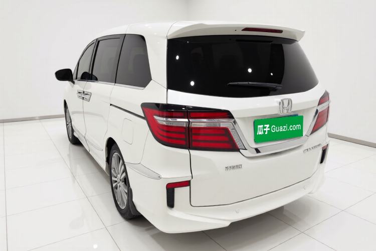 Used Honda Elysion 2016 2.4L Style Edition
