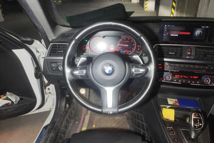 TDK.VehicleDetails.img