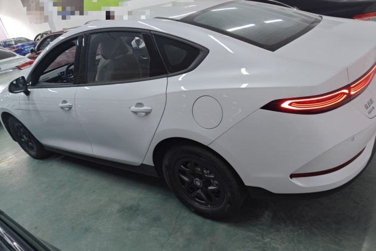 Used BYD Qin PLUS 2025 DM-i Smart Drive 55KM Leading Model
