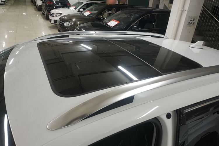 Used Volkswagen Tacqua 2021 280TSI DSG R-Line Smart Connectivity Version