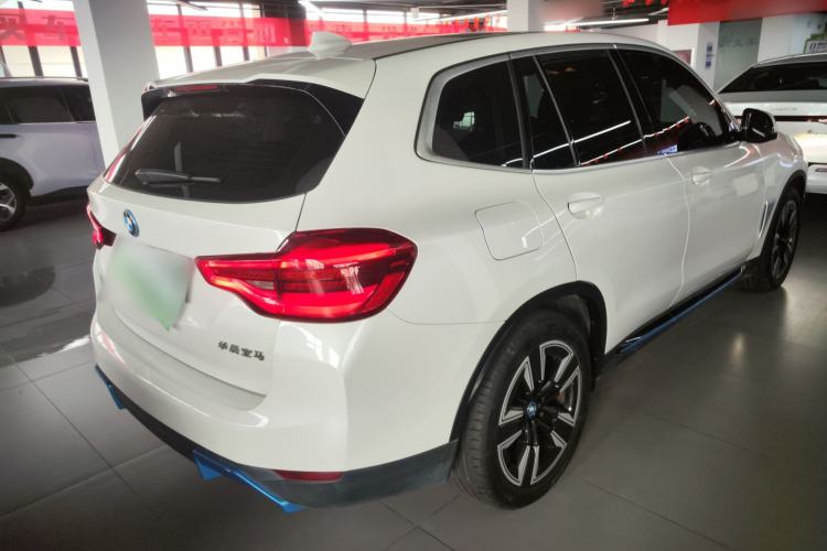 Used BMW iX3 2021 Updated Leading Edition
