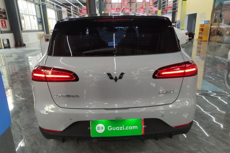 Used Wuling Bingo PLUS 2024 330 km Range Five-Seater Version
