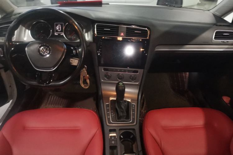 Used Volkswagen Golf 2015 1.6L Automatic Comfort Model
