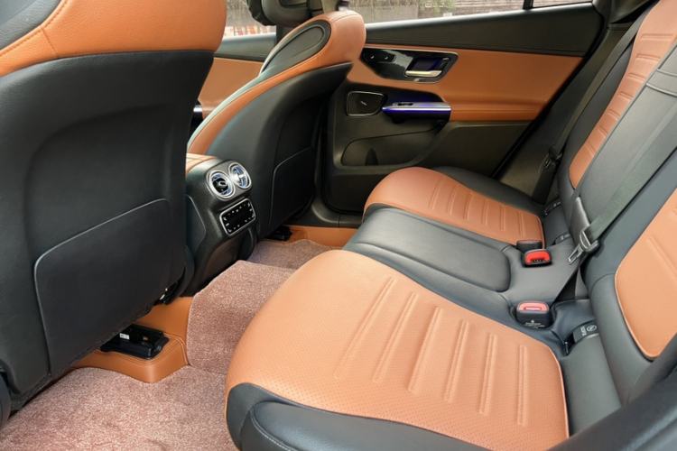 Used Mercedes-Benz GLC 2024 GLC 300 L 4MATIC Dynamic Edition 5-seater
