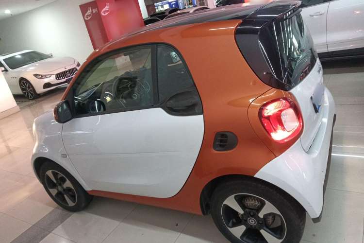 Used  fortwo 2018 1.0L 52kW Hardtop Passion Edition China V Standard
