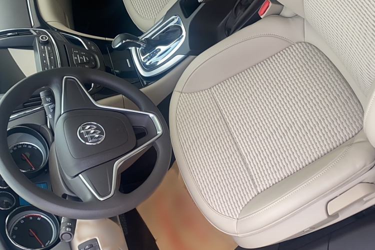 Used Buick Regal 2015 2.0L Leading Fashion Edition
