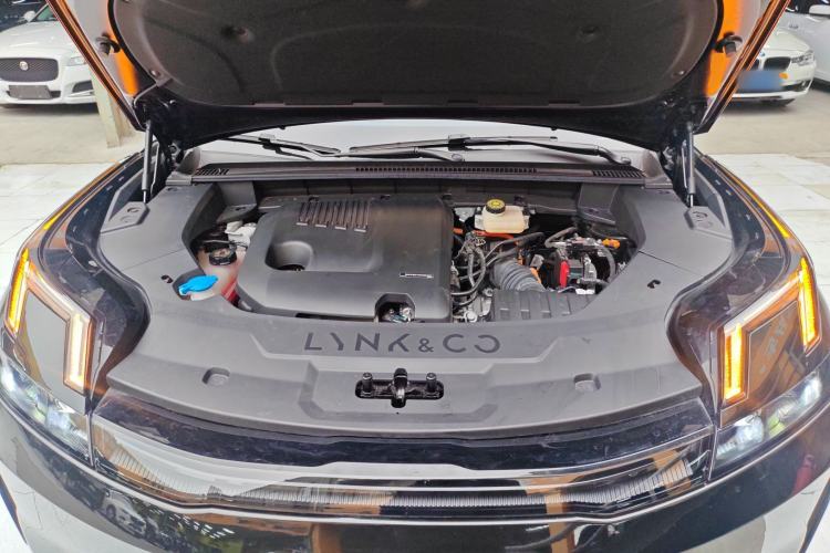 Used Lynk & Co 08 EM-P 2023 120km Long-Range Pro