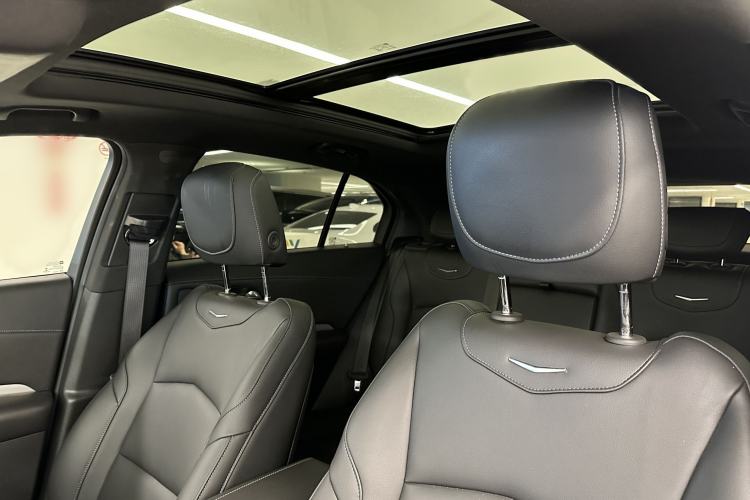 Used Cadillac XT4 2021 28T Two-Wheel Drive Leading Version