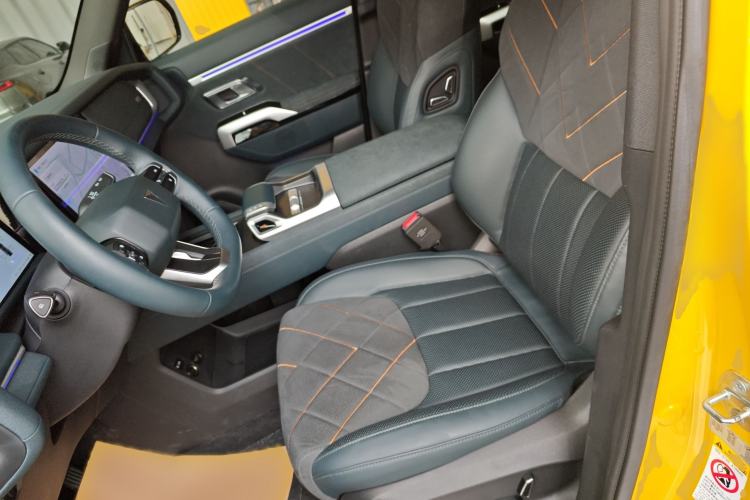 Used  G318 2025 Worry-Free Adventure Edition Four-Wheel Drive Secret Realm Version