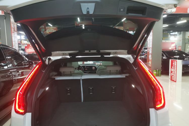 Used Cadillac XT4 2024 28T Two-Wheel-Drive Prestige Version