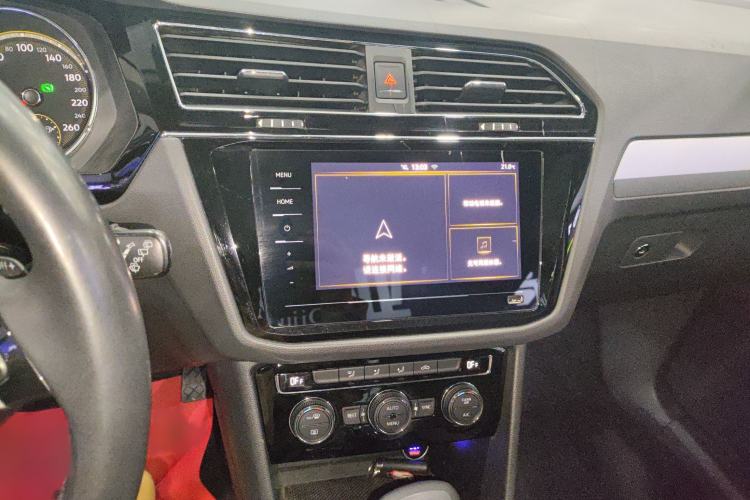 Used Volkswagen Tiguan L 2019 Updated Version 330TSI Automatic Two-Wheel Drive Panoramic Comfort Edition China VI Standard
