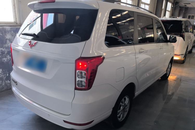 Used Wuling Hongguang 2019 1.5L S Comfort Edition China VI LAR
